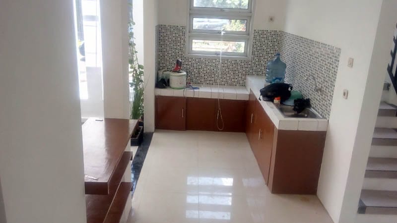 Rumah 2 Lantai Hook Antapani Bandung