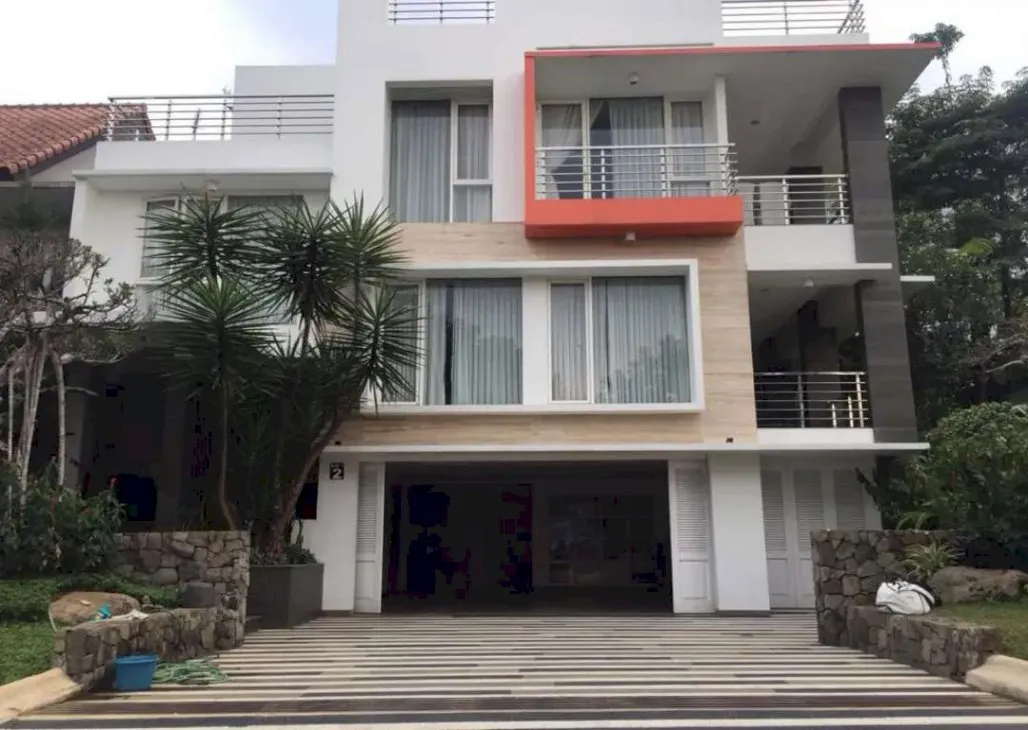 Rumah Hook Di Dago Pakar Resort Bandung