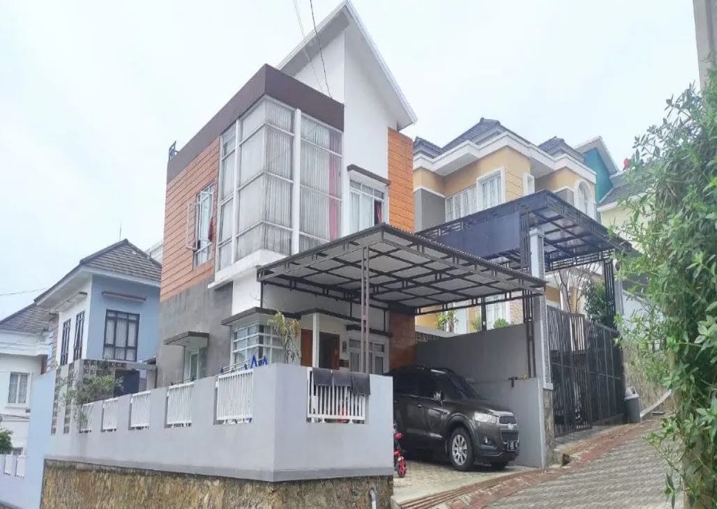 Rumah Cakep Asri di Pesona Lembang Semi Furnished