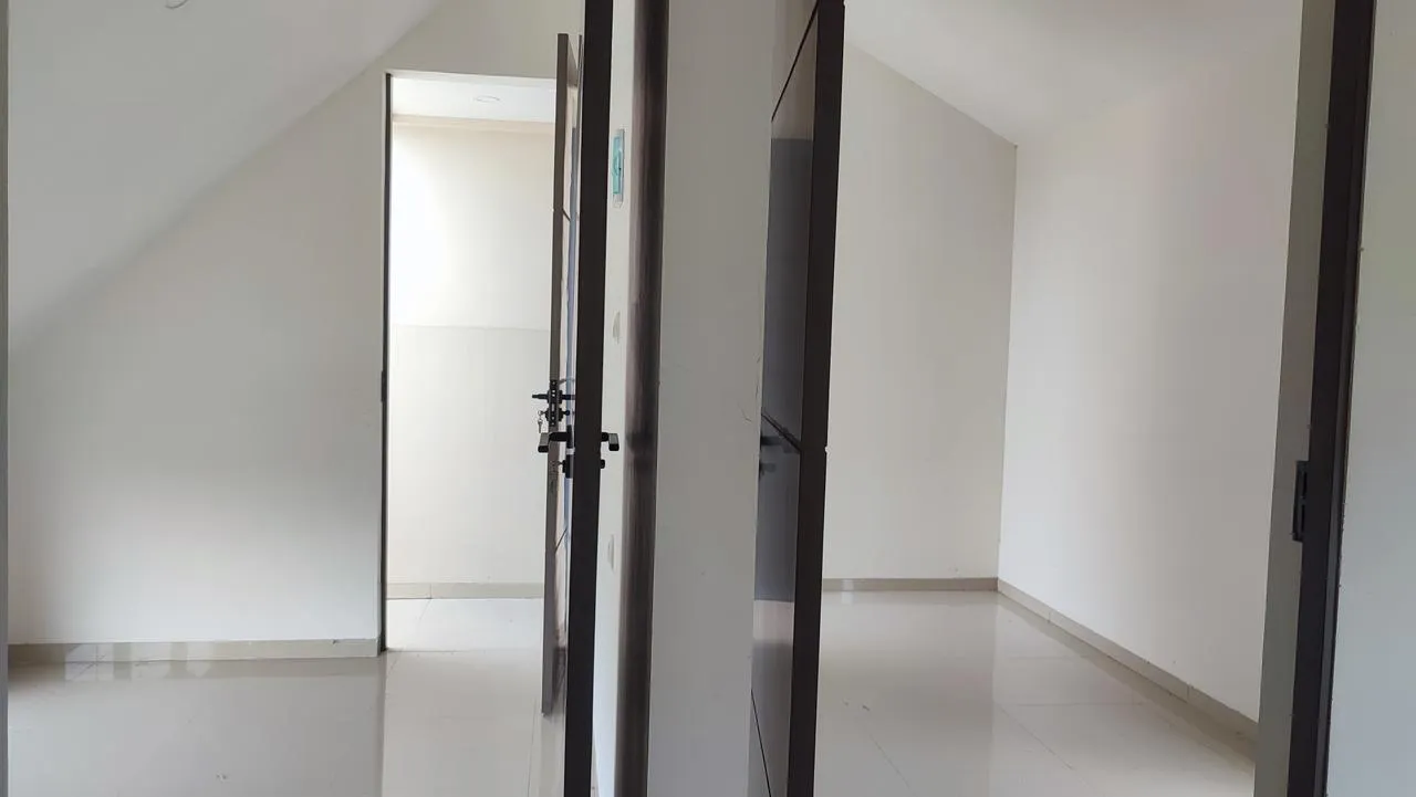Rumah Baru 2 Lantai Siap Huni Dekat Podomoro Park Buah Batu Bandung - Gambar 8
