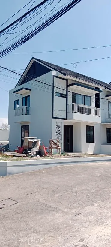 Rumah Baru Hook 2 lantai Sangat Strategis di Jalan Terusan Jakarta Antapani Bandung