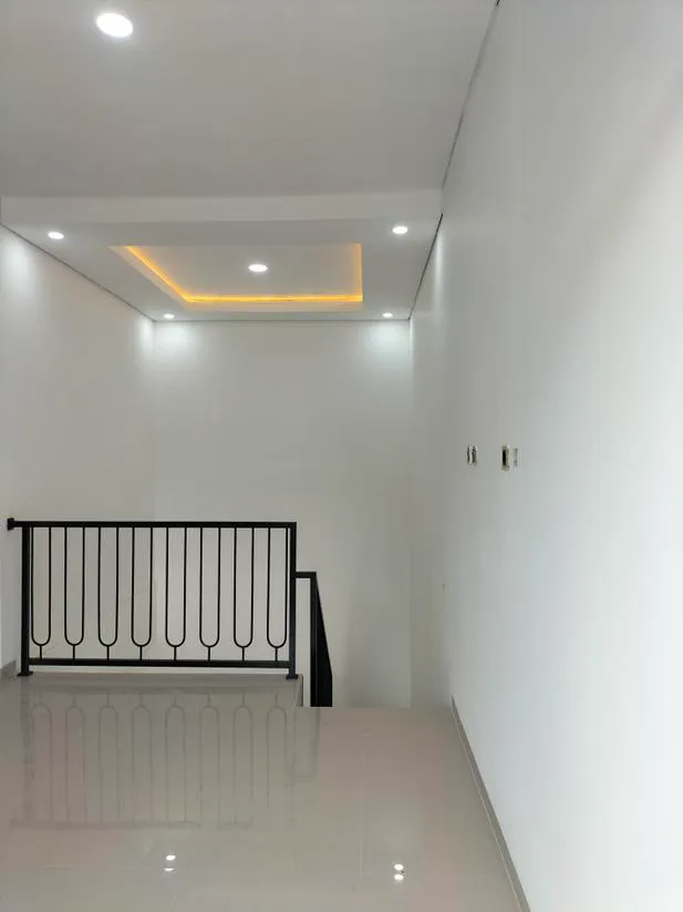 Rumah Baru Gaya Santorini Ready Stock Di Setiabudi Regency - Gambar 12