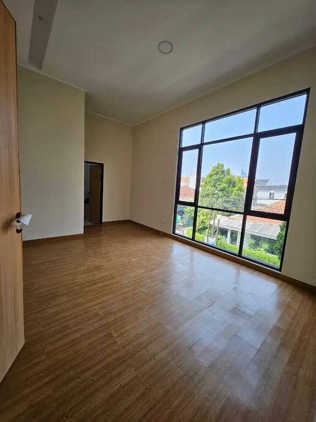 Rumah Baru Gaya Modern Siap Huni Di Sekelimus Buahbatu Bandung - Gambar 10