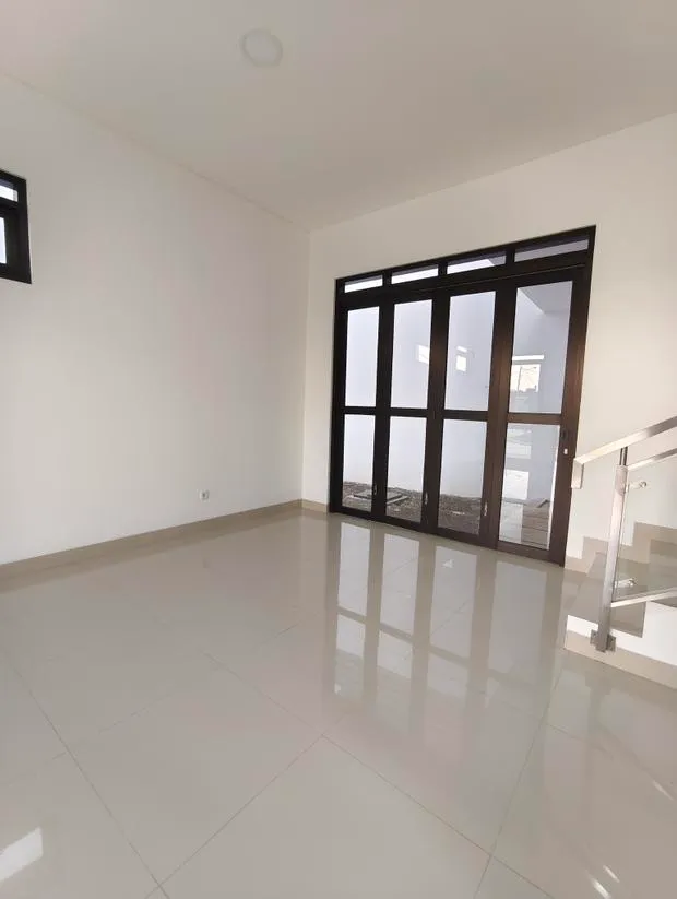 Rumah Baru 2 Lantai Gaya Modern di kawasan elite Komplek Batununggal Indah - Gambar 7