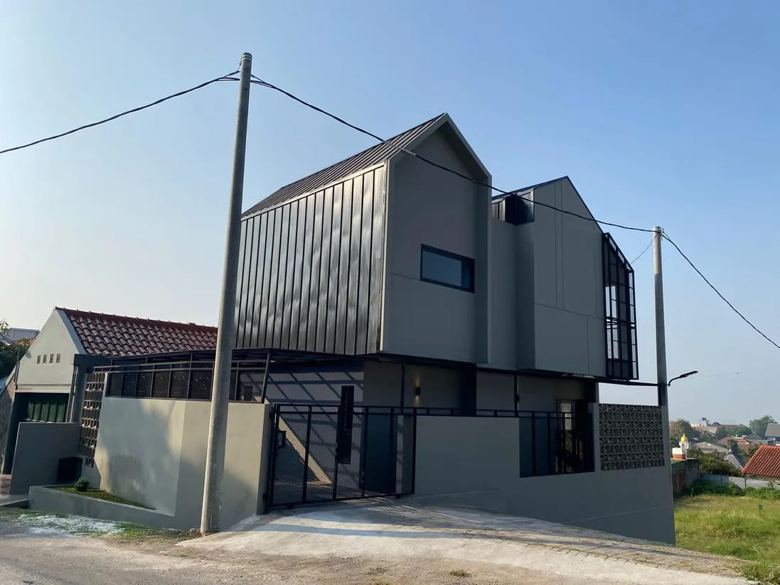 Rumah Second 2 lantai Sayap Dago Ligar Bandung Utara