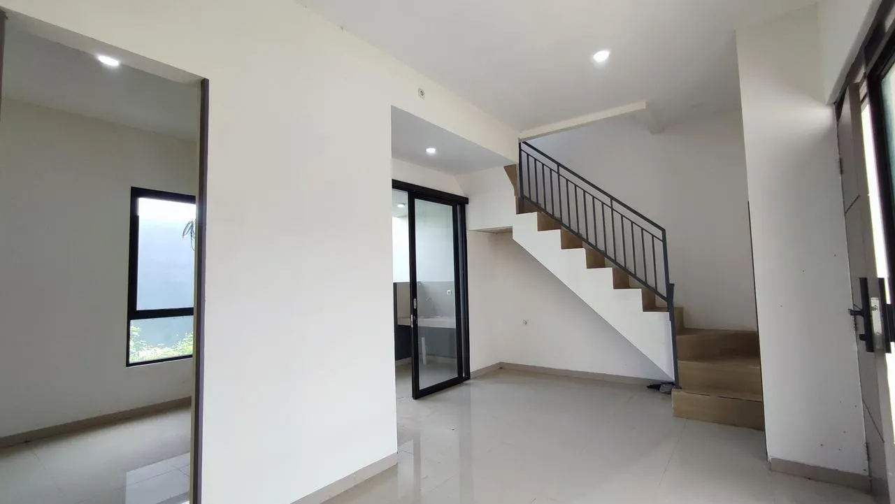 Rumah Baru 2 Lantai Siap Huni Dekat Podomoro Park Buah Batu Bandung - Gambar 3
