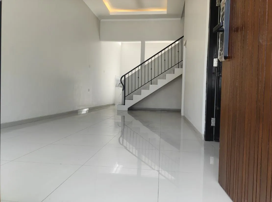 Rumah Baru Ready 2 Lantai Di Komplek Kopo Permai - Gambar 3