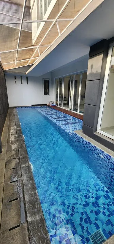 Rumah Mewah Strategis include Private Pool Di Setiabudi - Gambar 5
